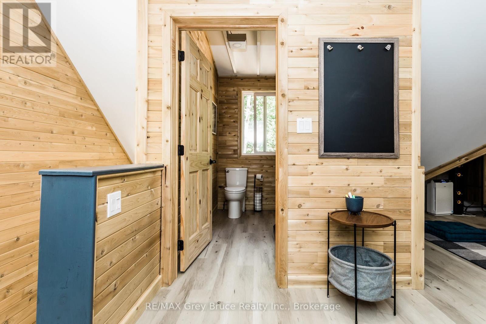 102 Chin Road N, Northern Bruce Peninsula, ON - Indoor Photo Showing Other Room