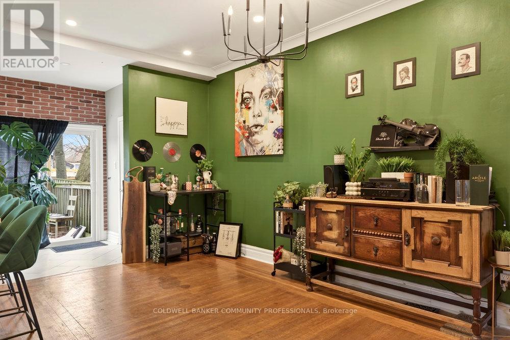 224 Balmoral Avenue N, Hamilton, ON - Indoor Photo Showing Other Room