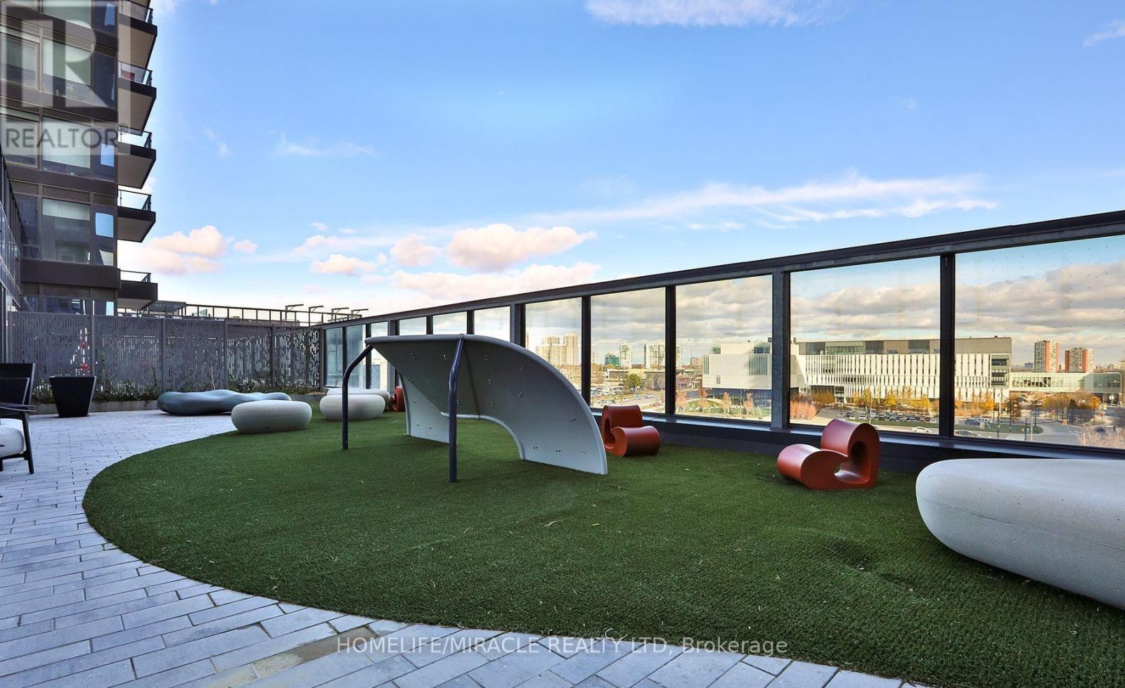 2701 - 395 Square One Drive, Mississauga, ON - Outdoor