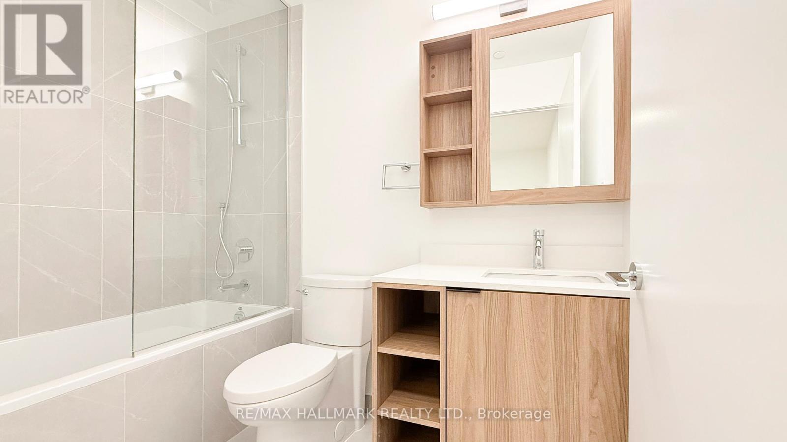 617 - 1037 The Queensway, Toronto, ON - Indoor Photo Showing Bathroom