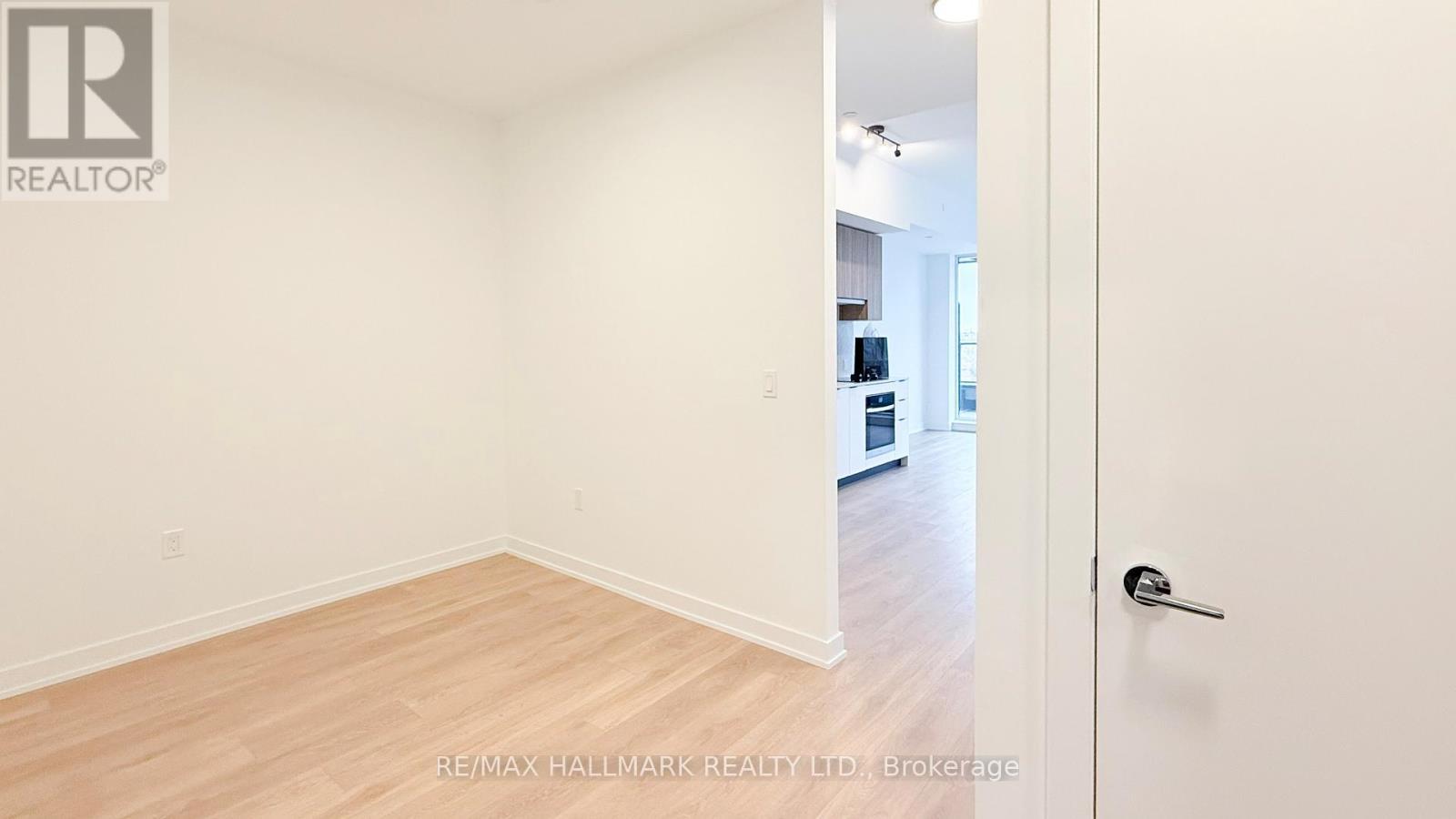 617 - 1037 The Queensway, Toronto, ON - Indoor Photo Showing Other Room