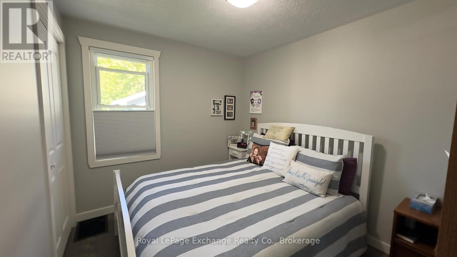 127 Yonge Street S, Brockton, ON - Indoor Photo Showing Bedroom