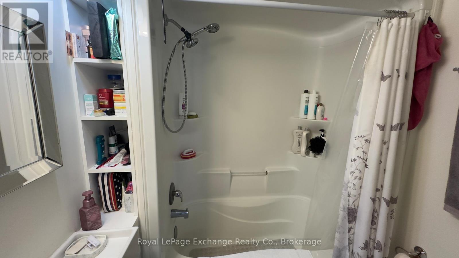 127 Yonge Street S, Brockton, ON - Indoor Photo Showing Bathroom