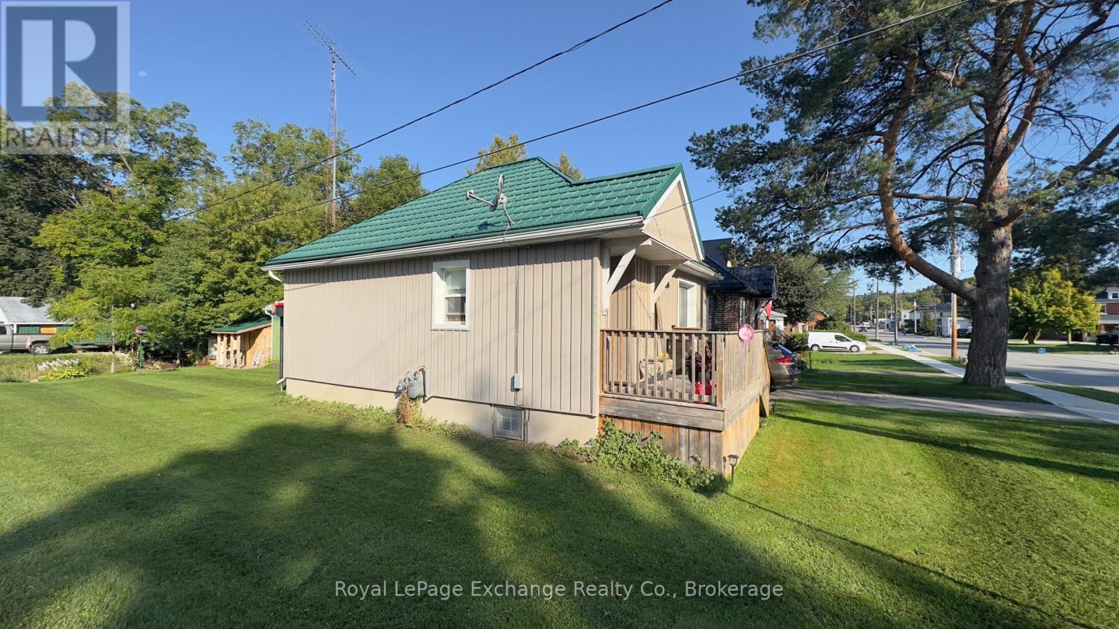 127 Yonge Street S, Brockton, ON - Outdoor