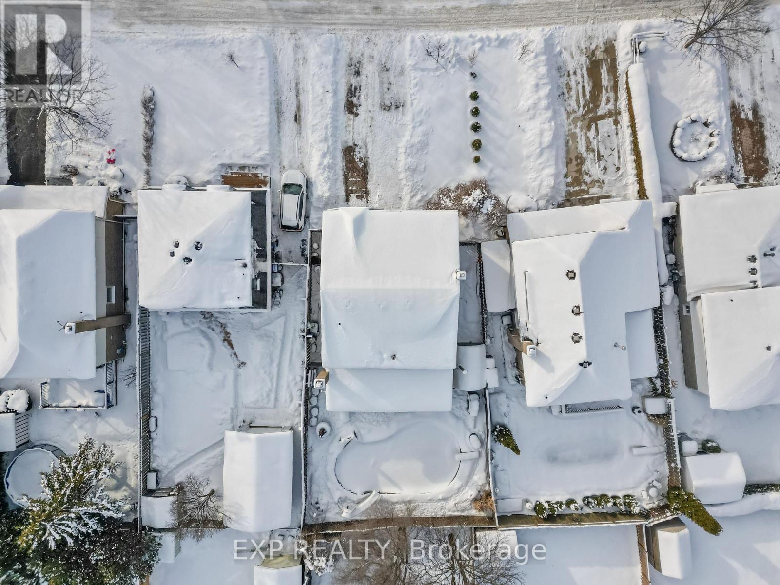 16 Edmunds Crescent, London South (South T), ON