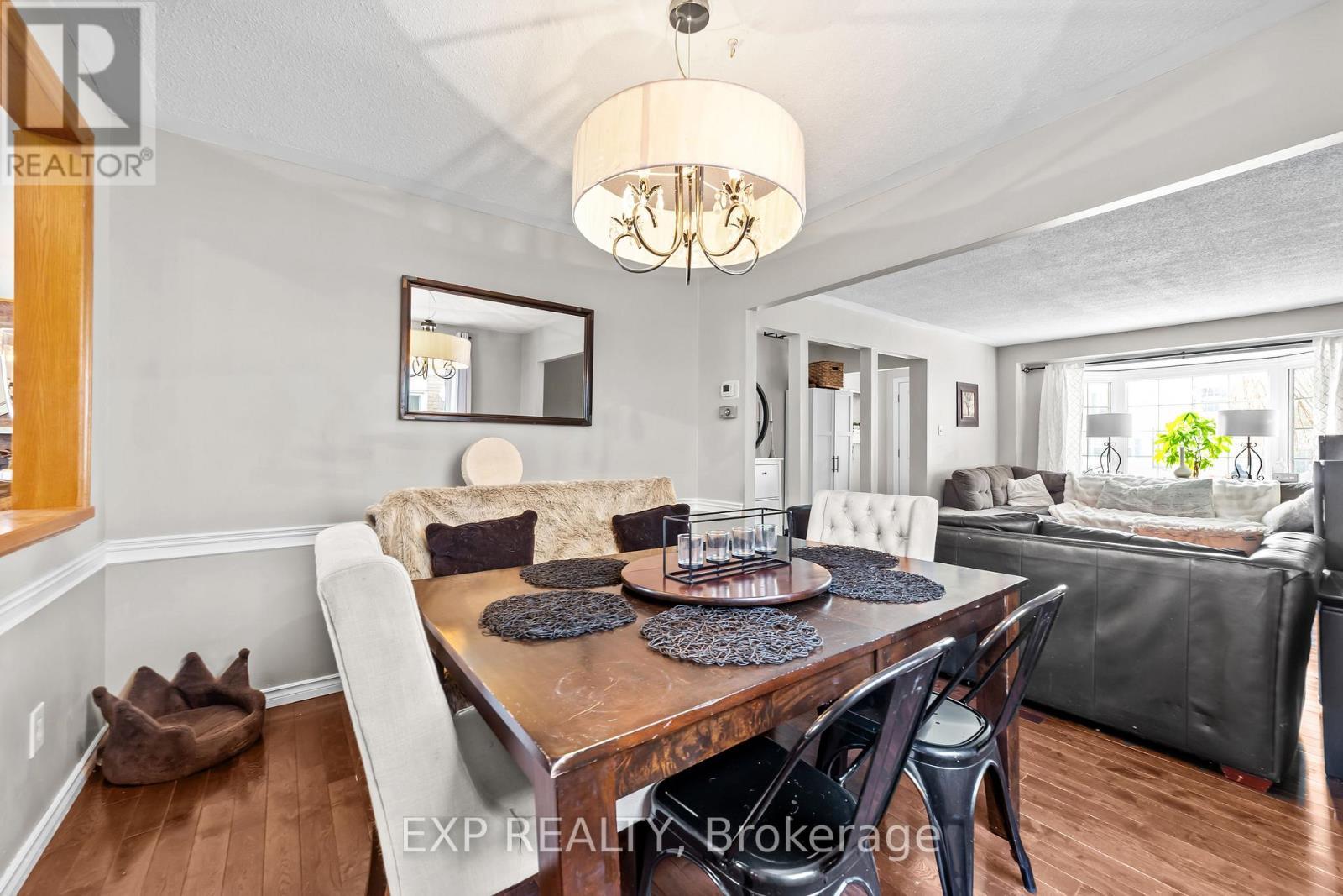 16 Edmunds Crescent, London South (South T), ON