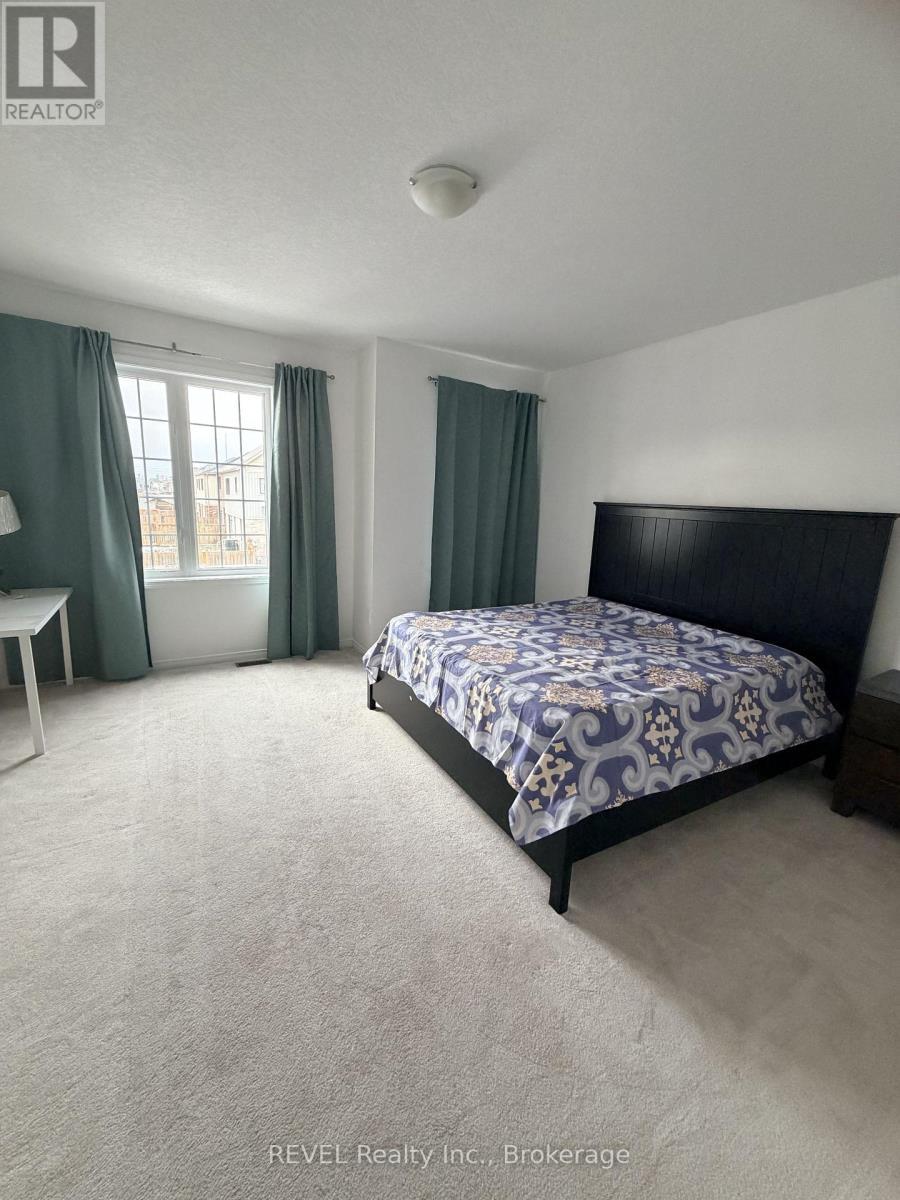 7969 Buckeye Crescent, Niagara Falls (Brown), ON - Indoor Photo Showing Bedroom