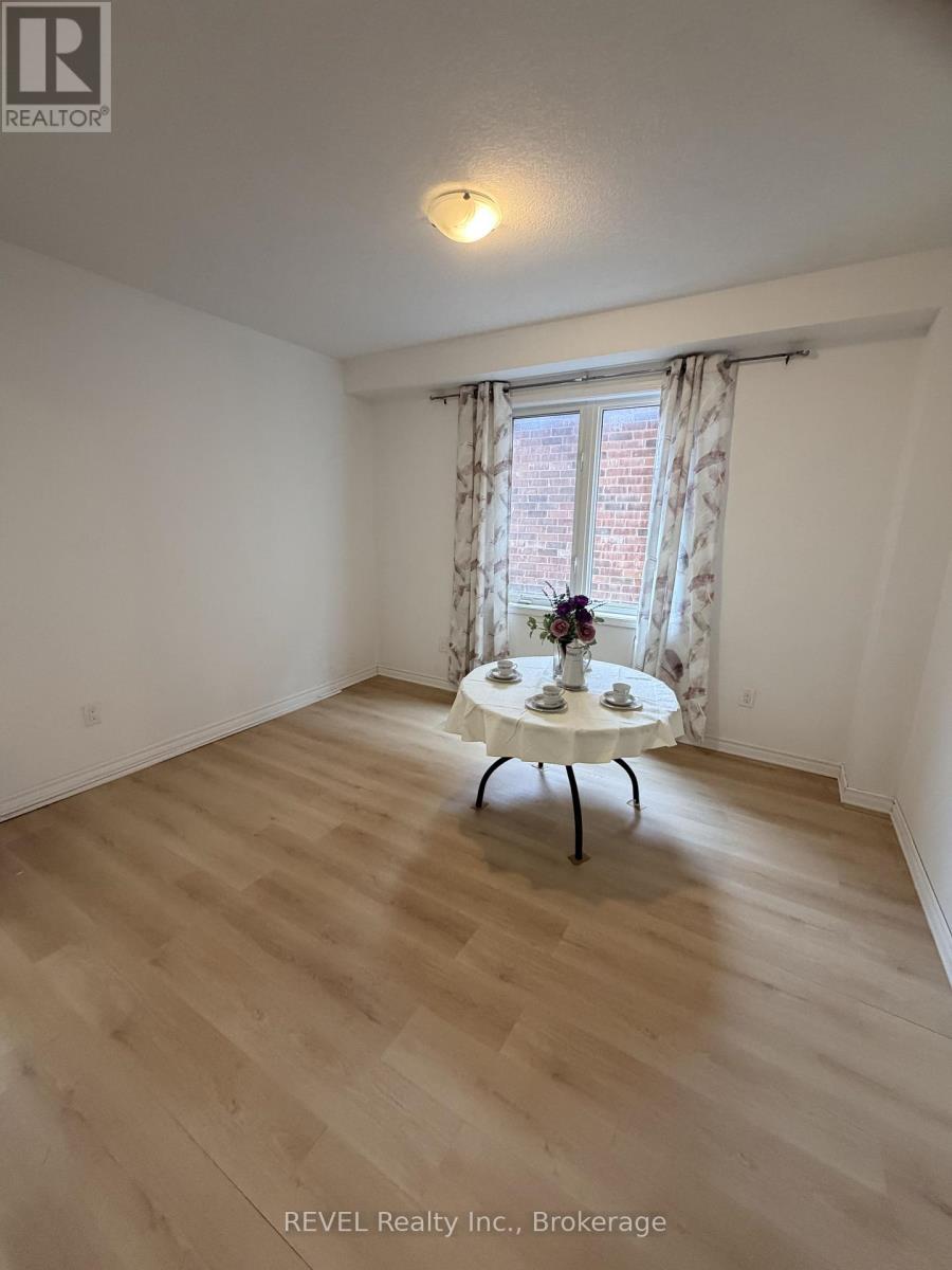 7969 Buckeye Crescent, Niagara Falls (Brown), ON - Indoor Photo Showing Other Room