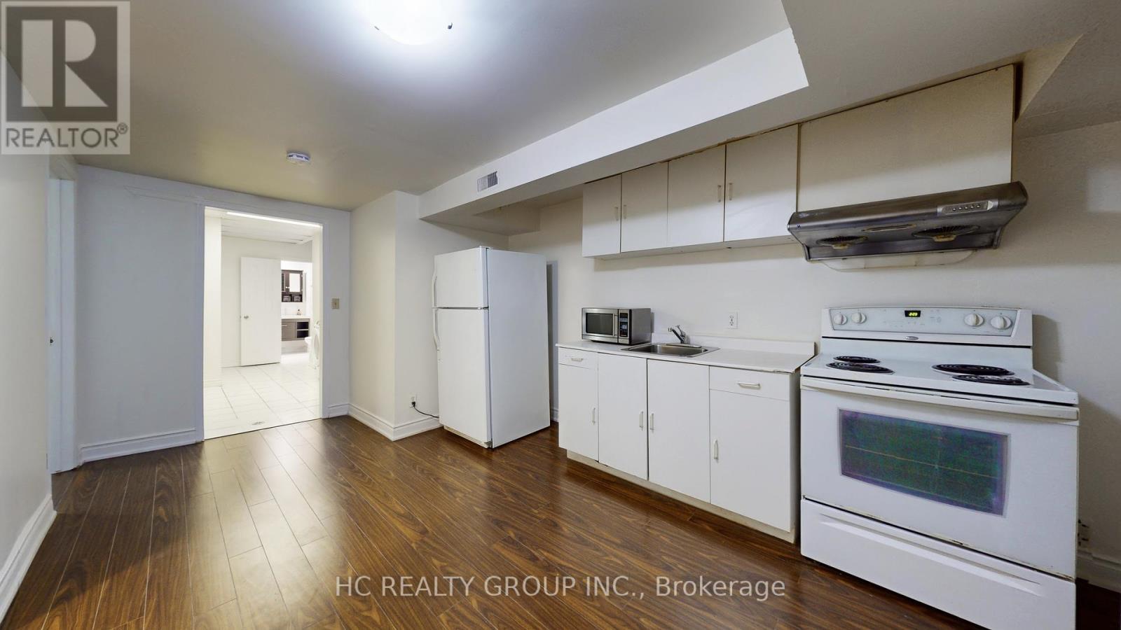 144 Silver Springs Boulevard, Toronto, ON - Indoor Photo Showing Kitchen