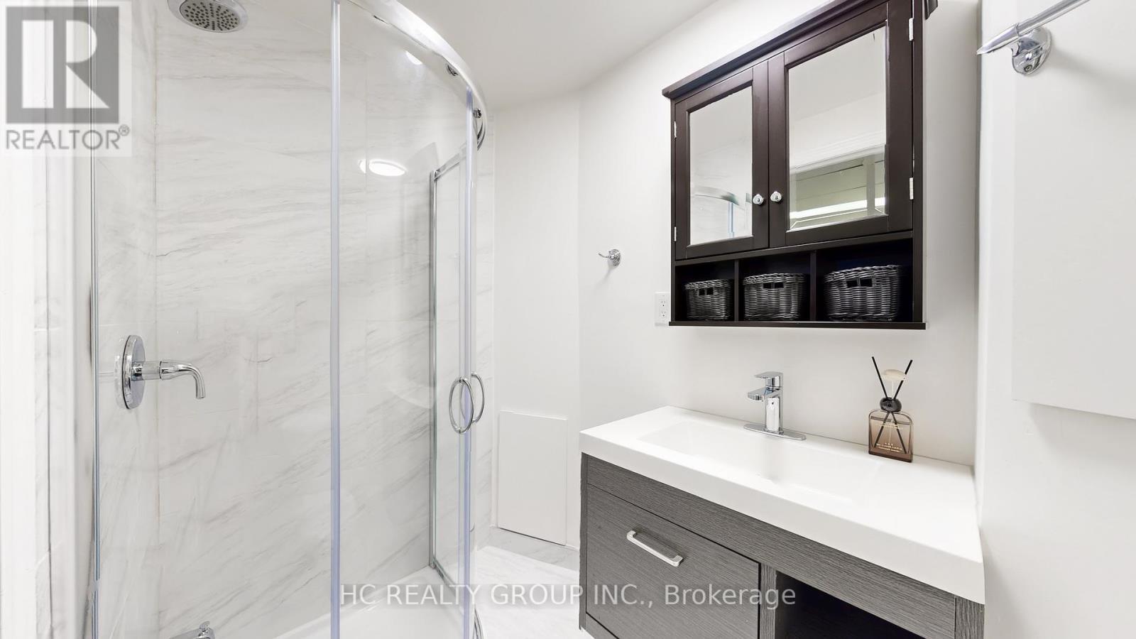 144 Silver Springs Boulevard, Toronto, ON - Indoor Photo Showing Bathroom