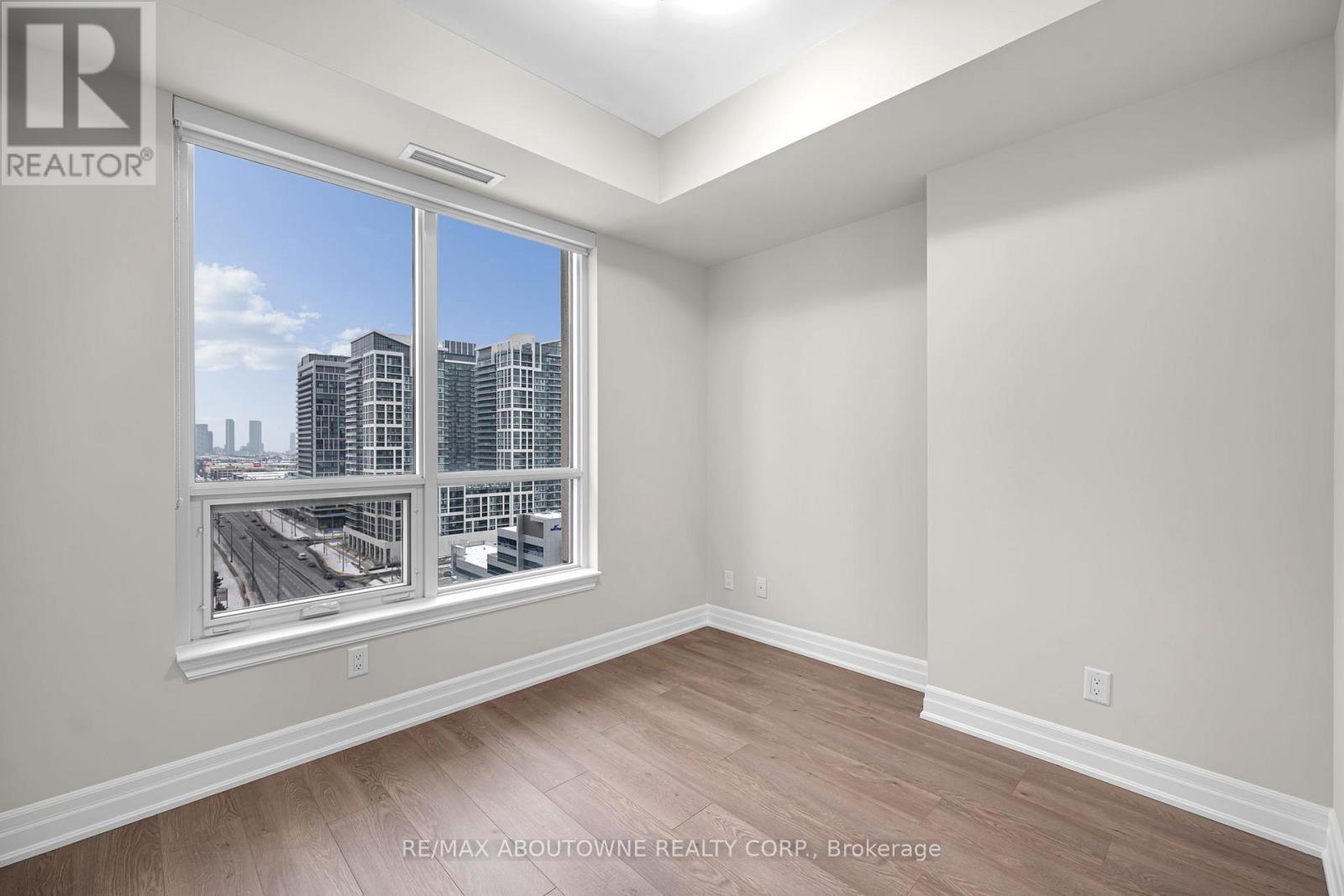 1609 - 9085 Jane Street, Vaughan, ON - Indoor Photo Showing Other Room