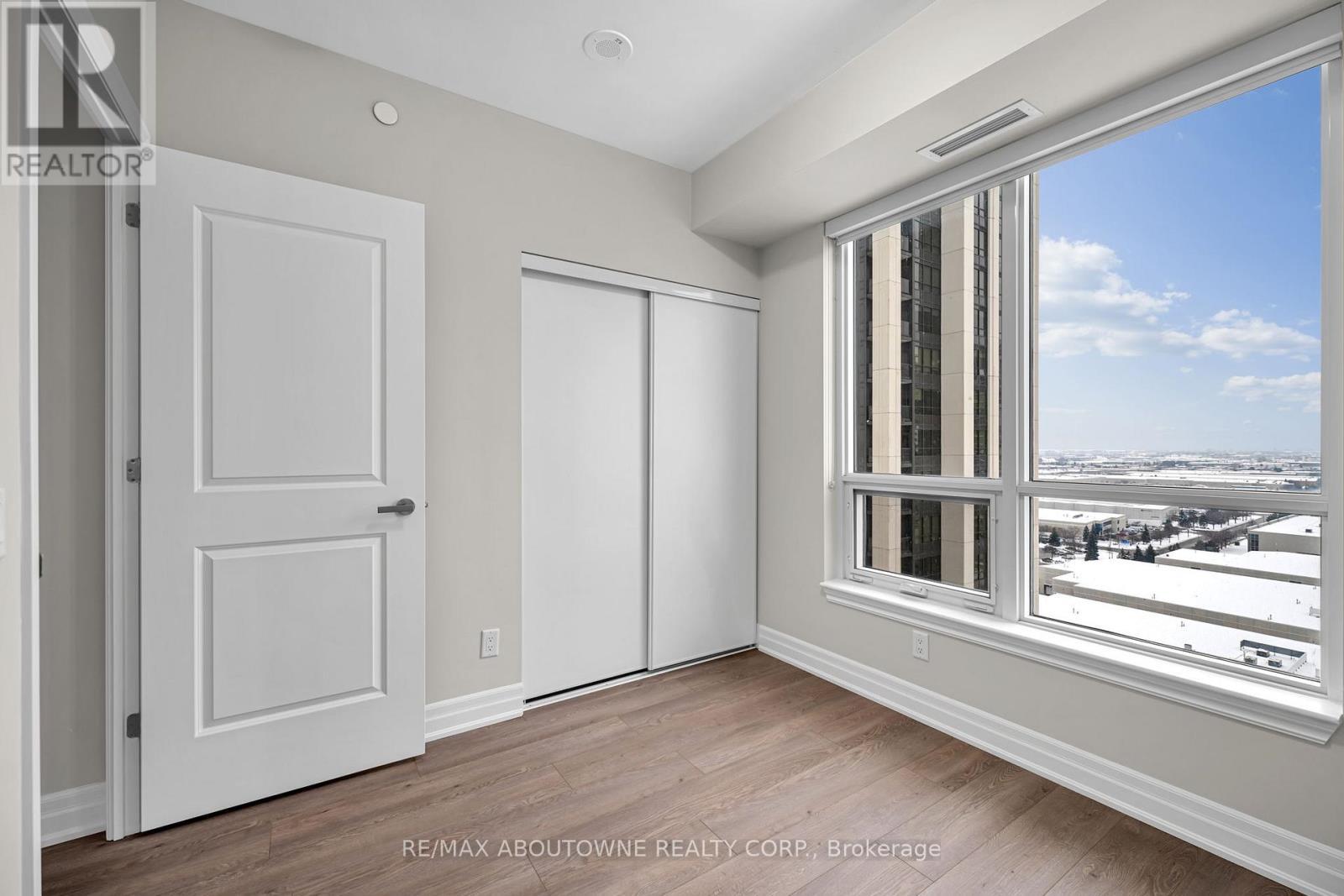 1609 - 9085 Jane Street, Vaughan, ON - Indoor Photo Showing Other Room