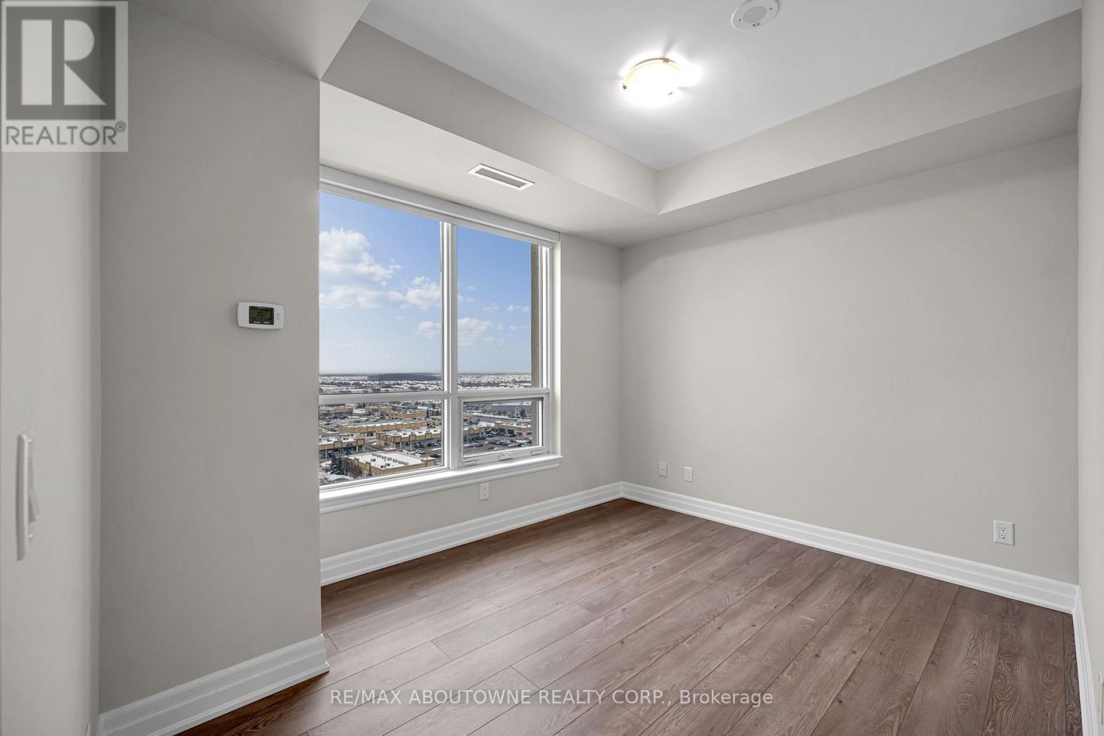 1609 - 9085 Jane Street, Vaughan, ON - Indoor Photo Showing Other Room