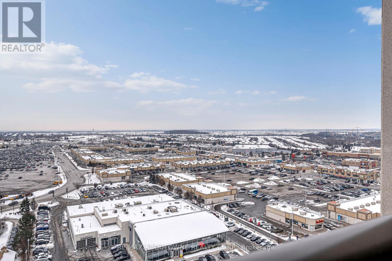 1609 - 9085 Jane Street, Vaughan, ON - Outdoor With View