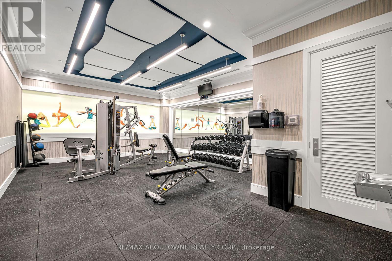 1609 - 9085 Jane Street, Vaughan, ON - Indoor Photo Showing Gym Room