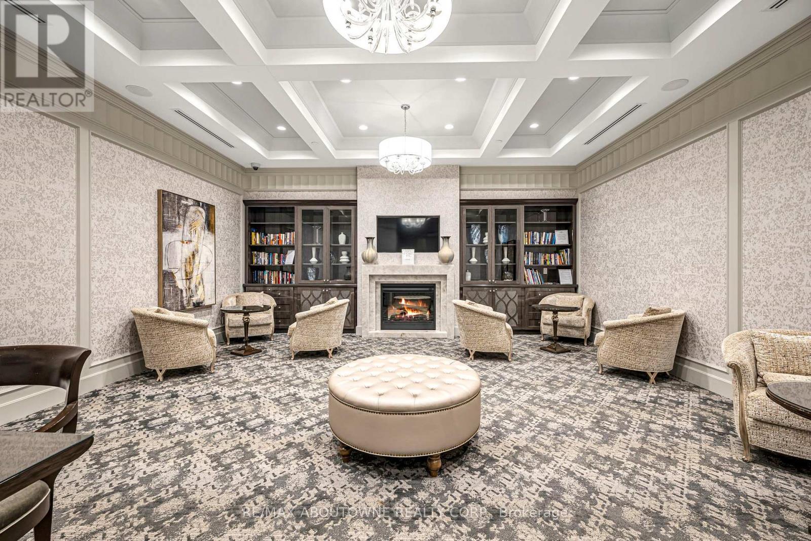 1609 - 9085 Jane Street, Vaughan, ON - Indoor With Fireplace