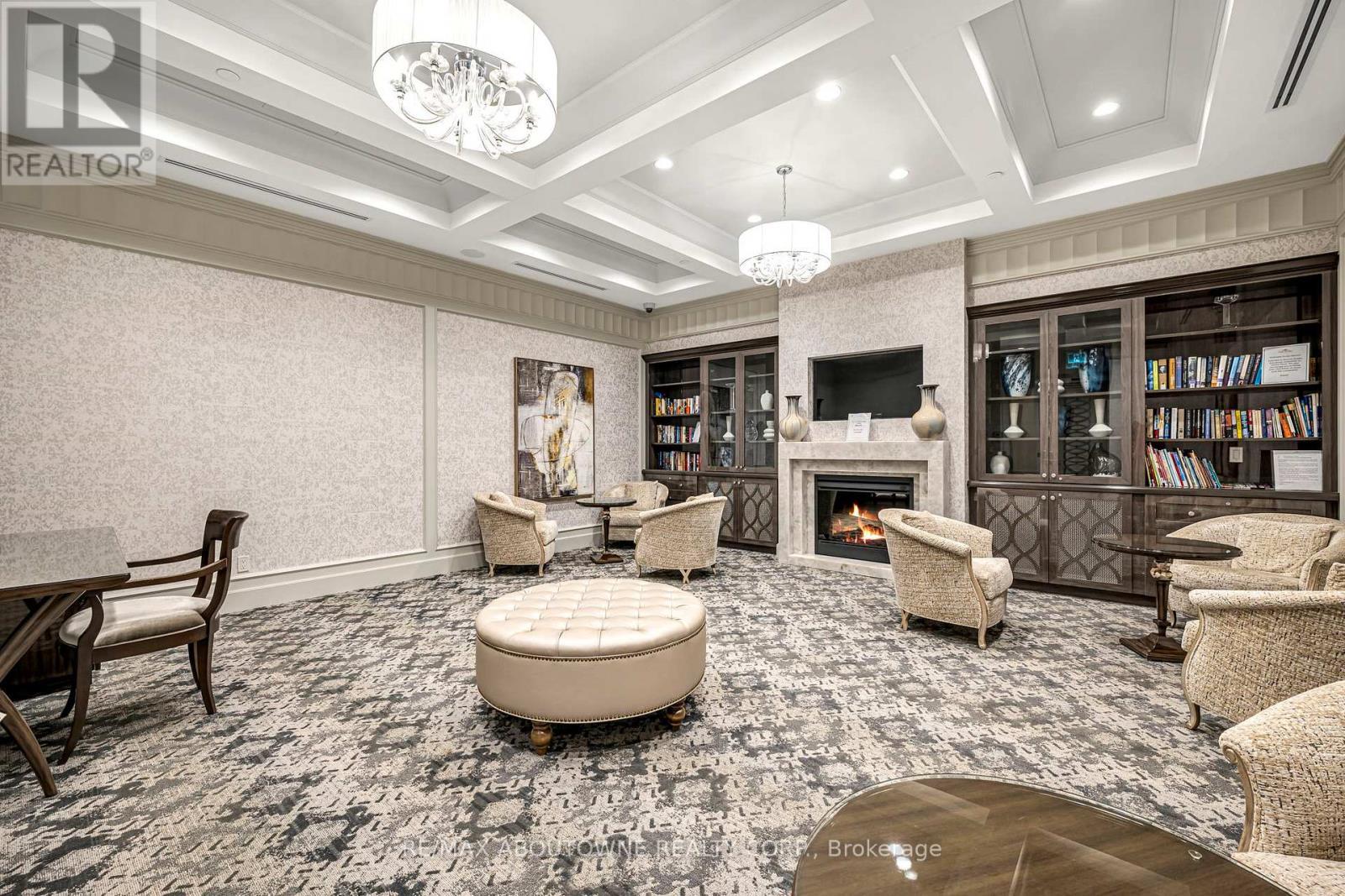 1609 - 9085 Jane Street, Vaughan, ON - Indoor With Fireplace