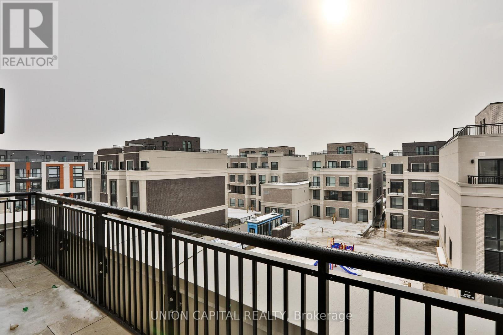 203 - 2 Red Squirrel Lane, Richmond Hill, ON - Outdoor With Balcony