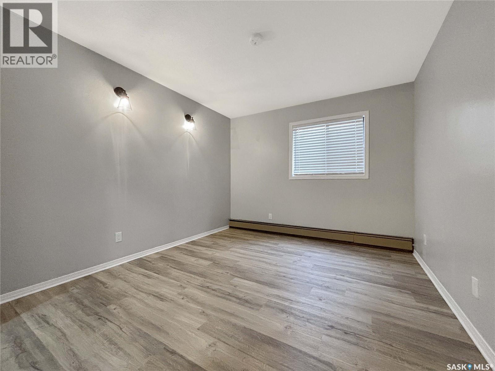 B03 245 Kingsmere Boulevard, Saskatoon, SK - Indoor Photo Showing Other Room