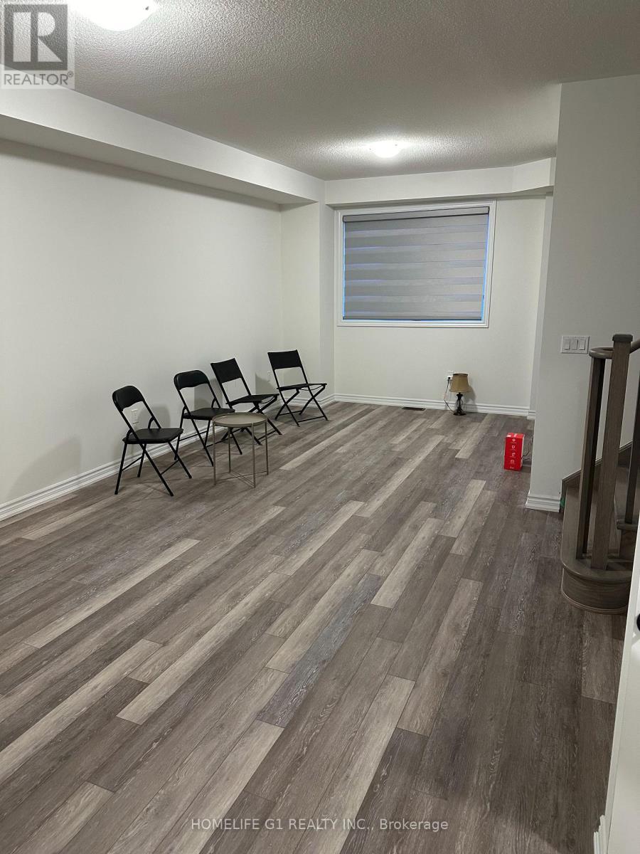 8 - 68 First Street, Orangeville, ON - Indoor Photo Showing Other Room