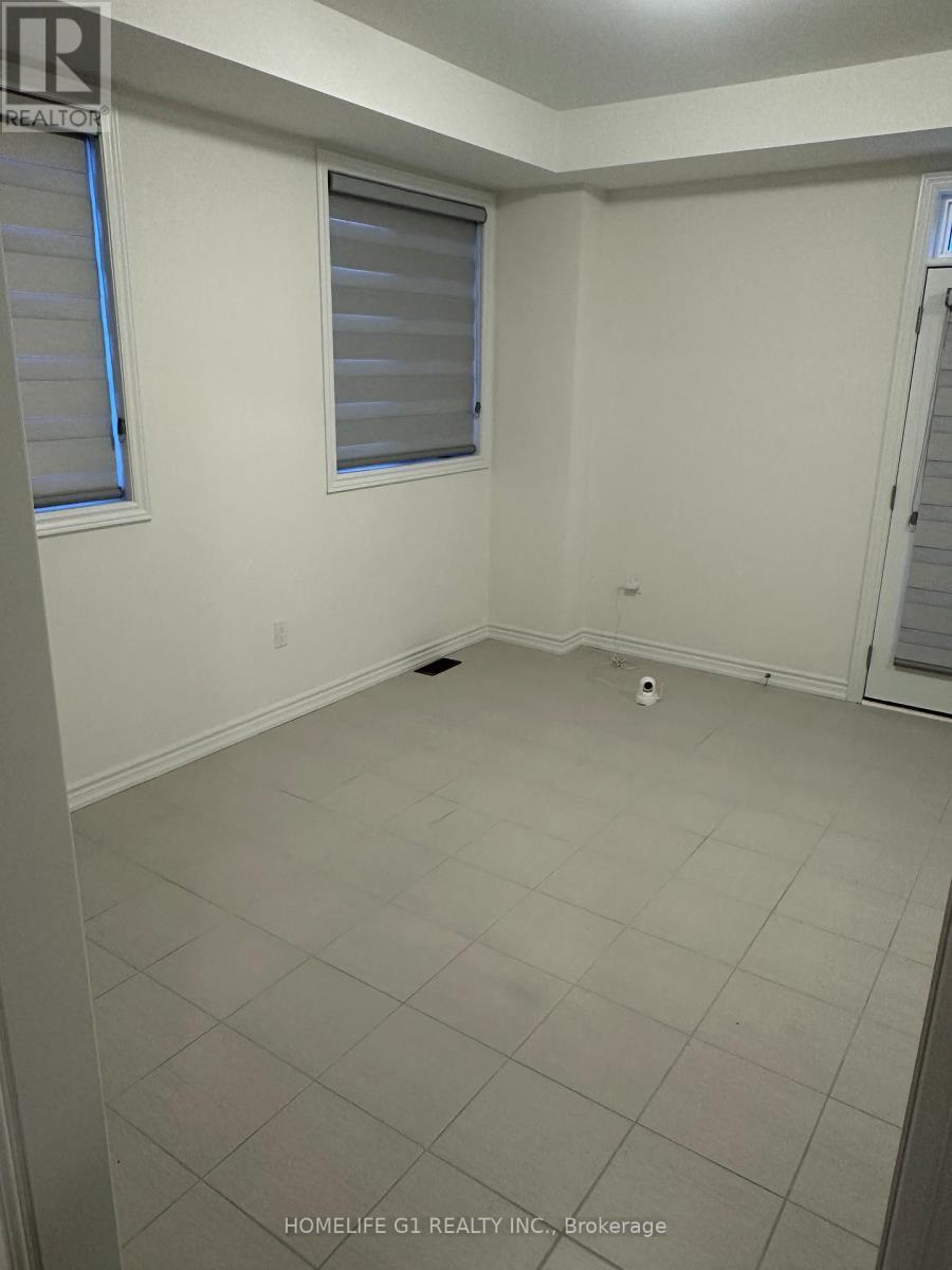 8 - 68 First Street, Orangeville, ON - Indoor Photo Showing Other Room