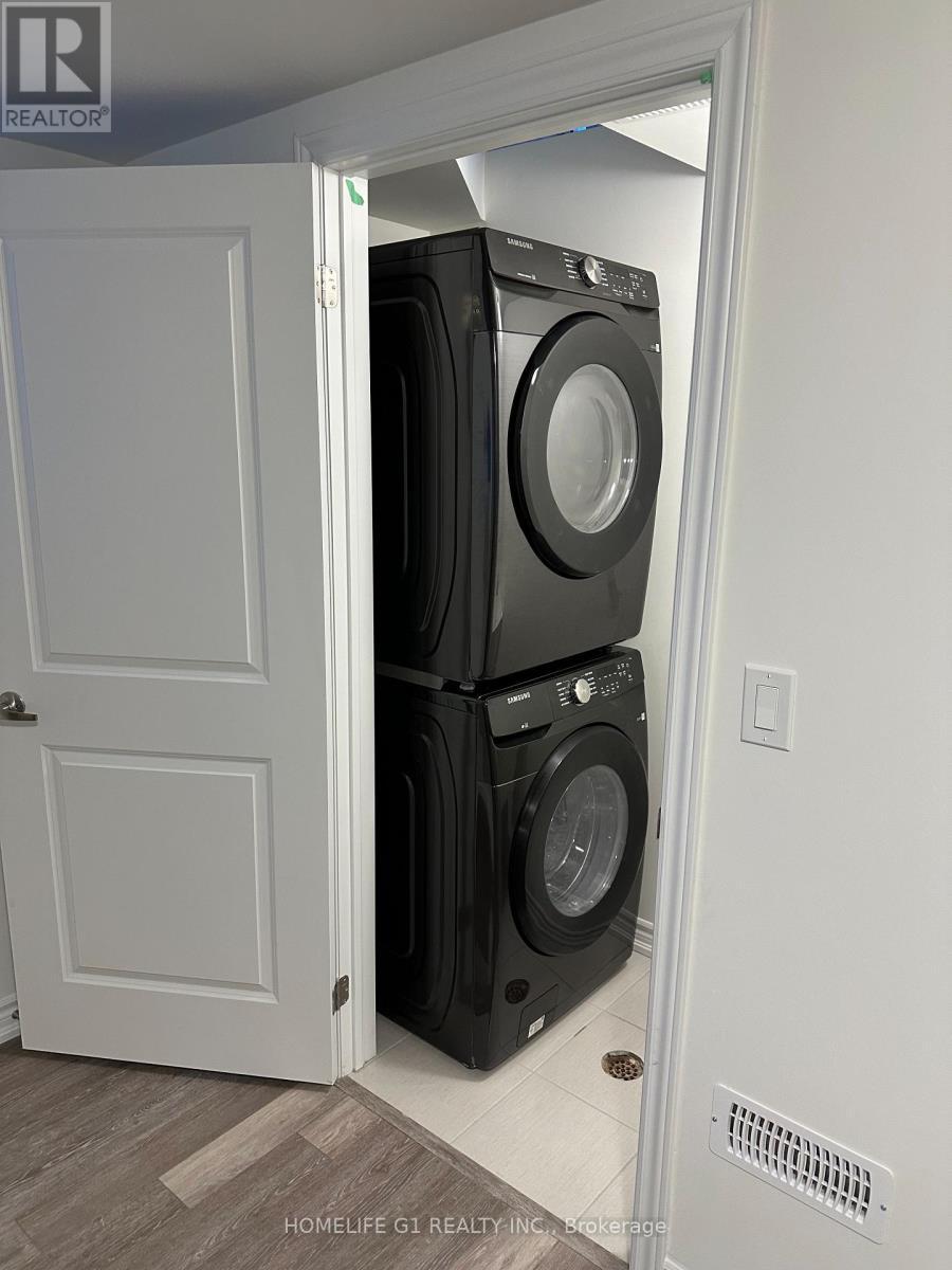 8 - 68 First Street, Orangeville, ON - Indoor Photo Showing Laundry Room