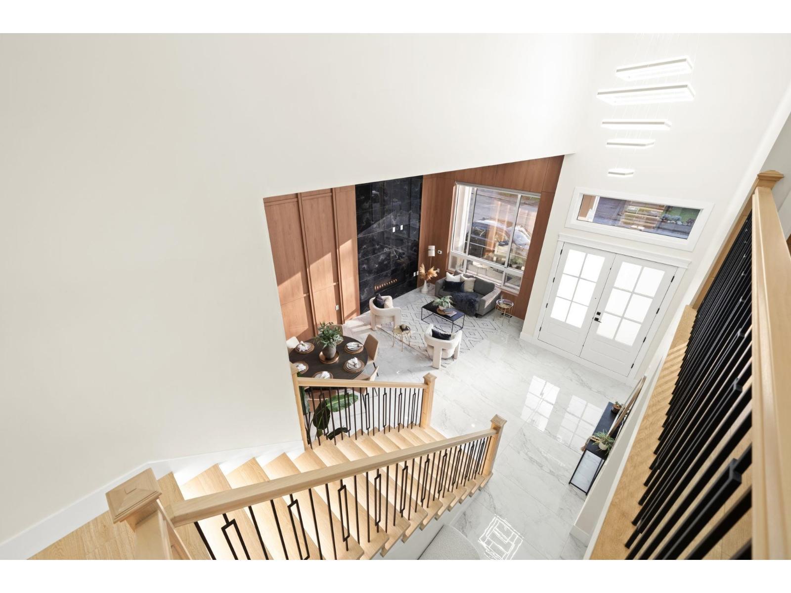 33995 Walnut Avenue, Abbotsford, BC - Indoor Photo Showing Other Room