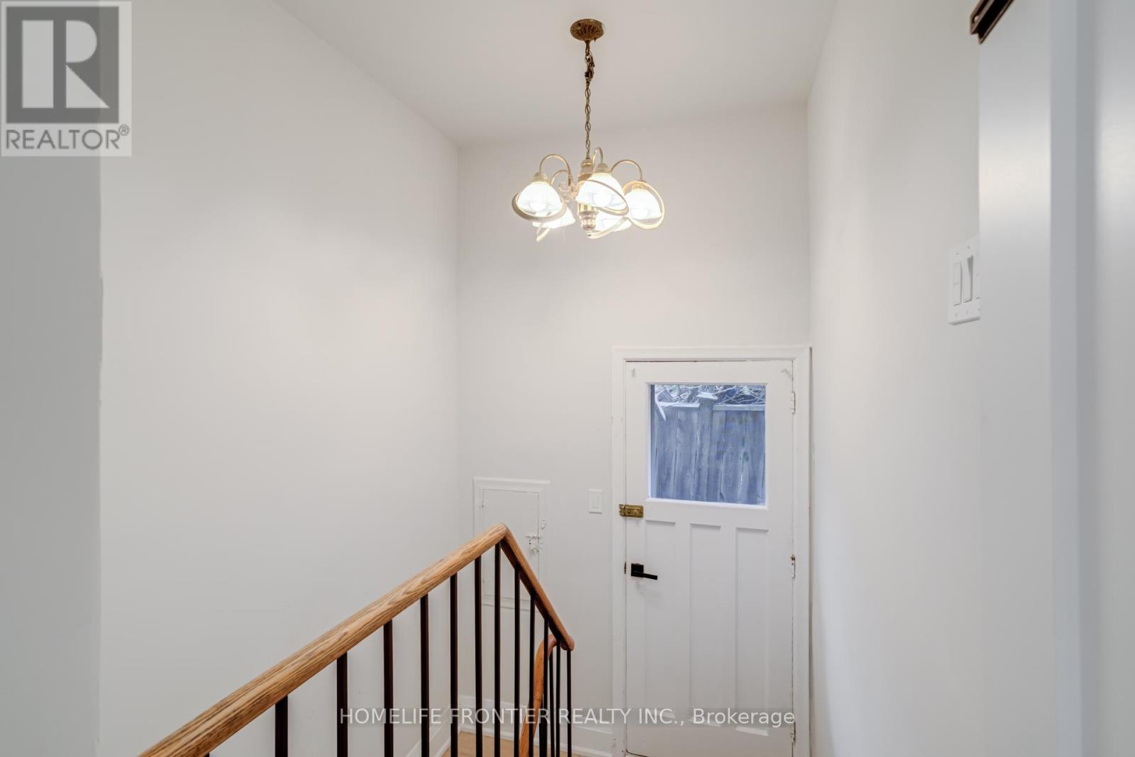 Lower B - 208 Betty Ann Drive, Toronto, ON - Indoor Photo Showing Other Room