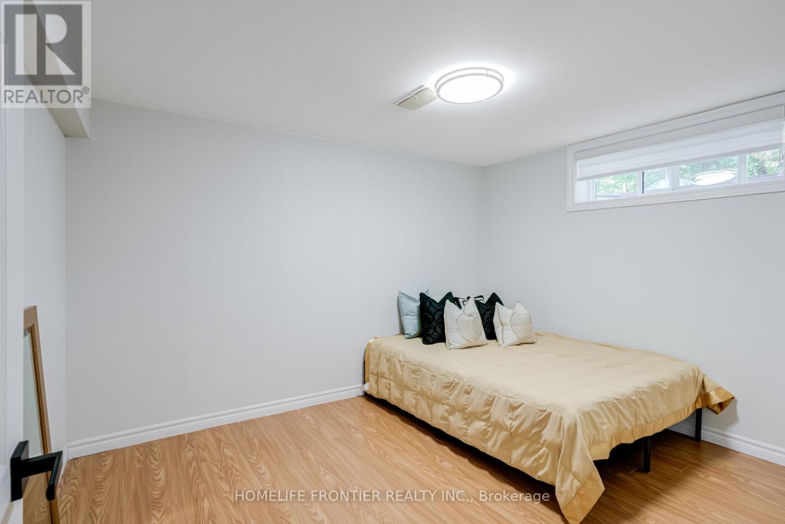 Lower B - 208 Betty Ann Drive, Toronto, ON - Indoor Photo Showing Bedroom
