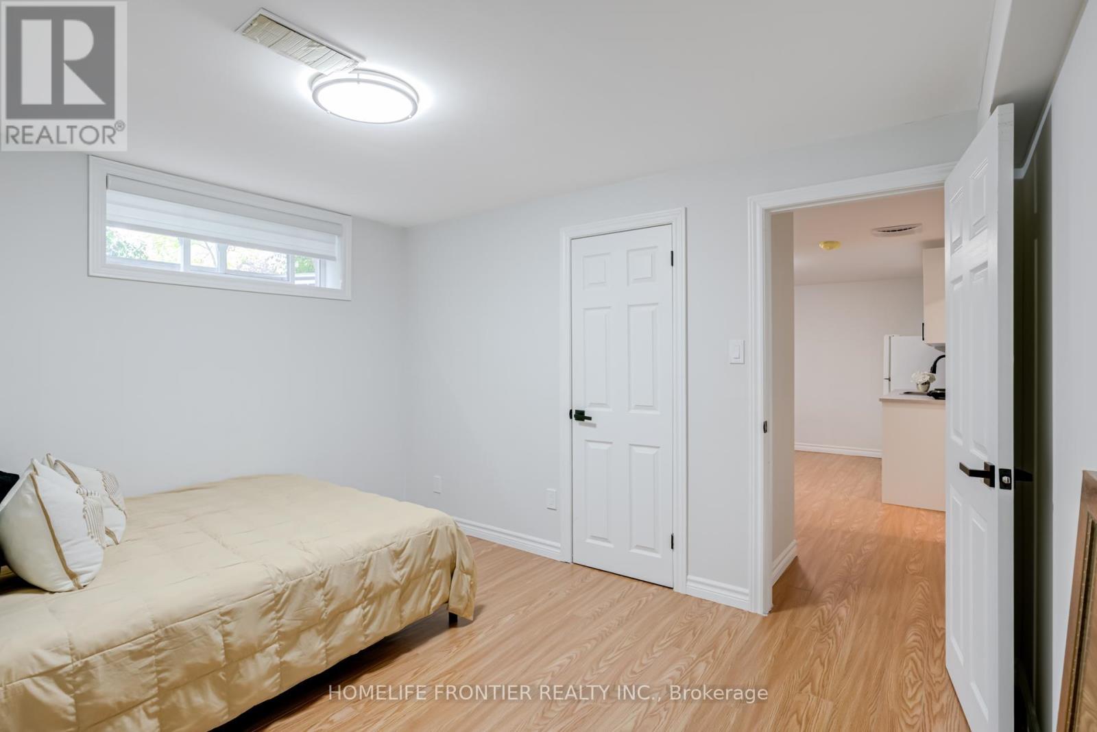 Lower B - 208 Betty Ann Drive, Toronto, ON - Indoor Photo Showing Bedroom