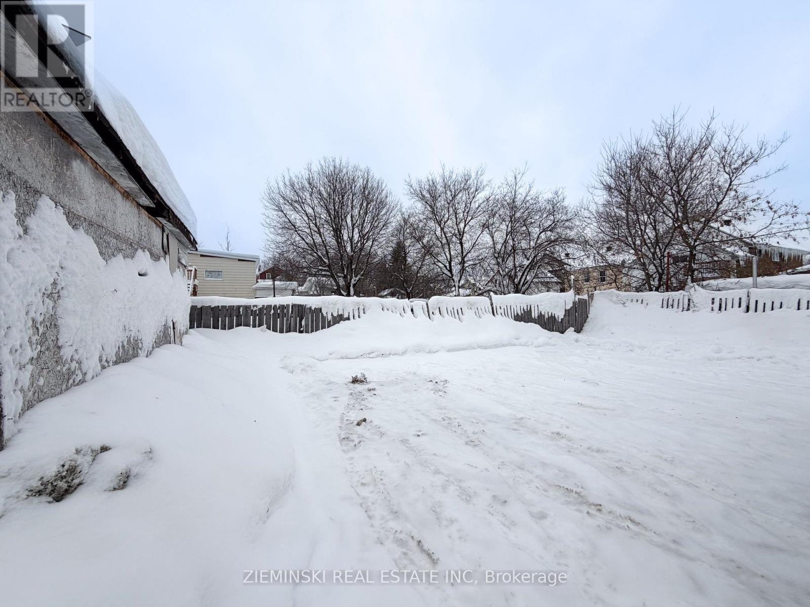 157 Pine Street N, Timmins (Tne - Central), ON