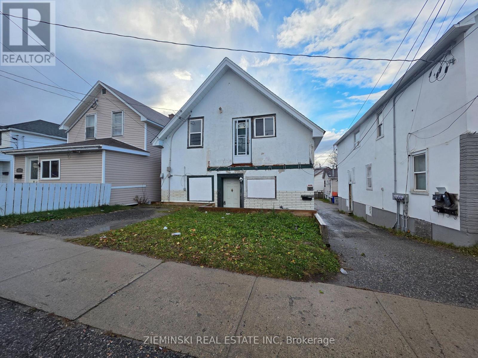 157 Pine Street N, Timmins (Tne - Central), ON