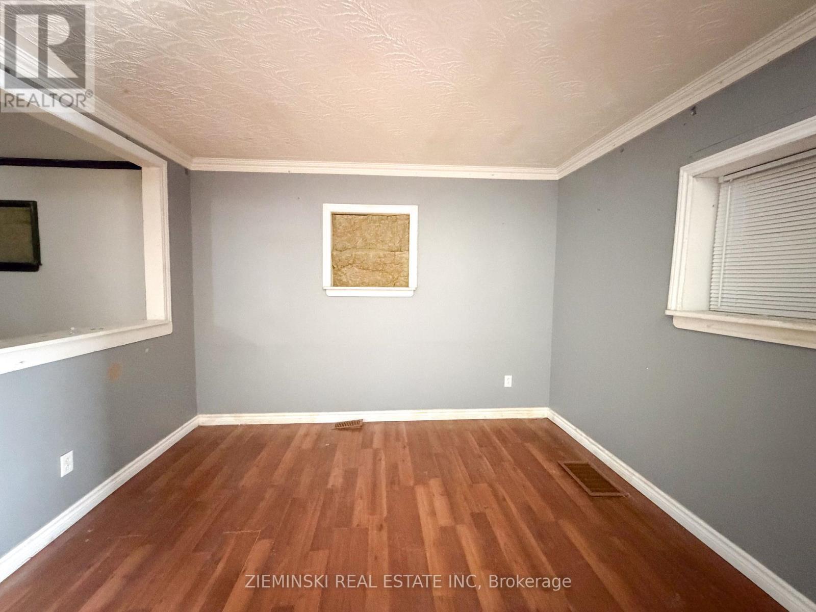 157 Pine Street N, Timmins (Tne - Central), ON