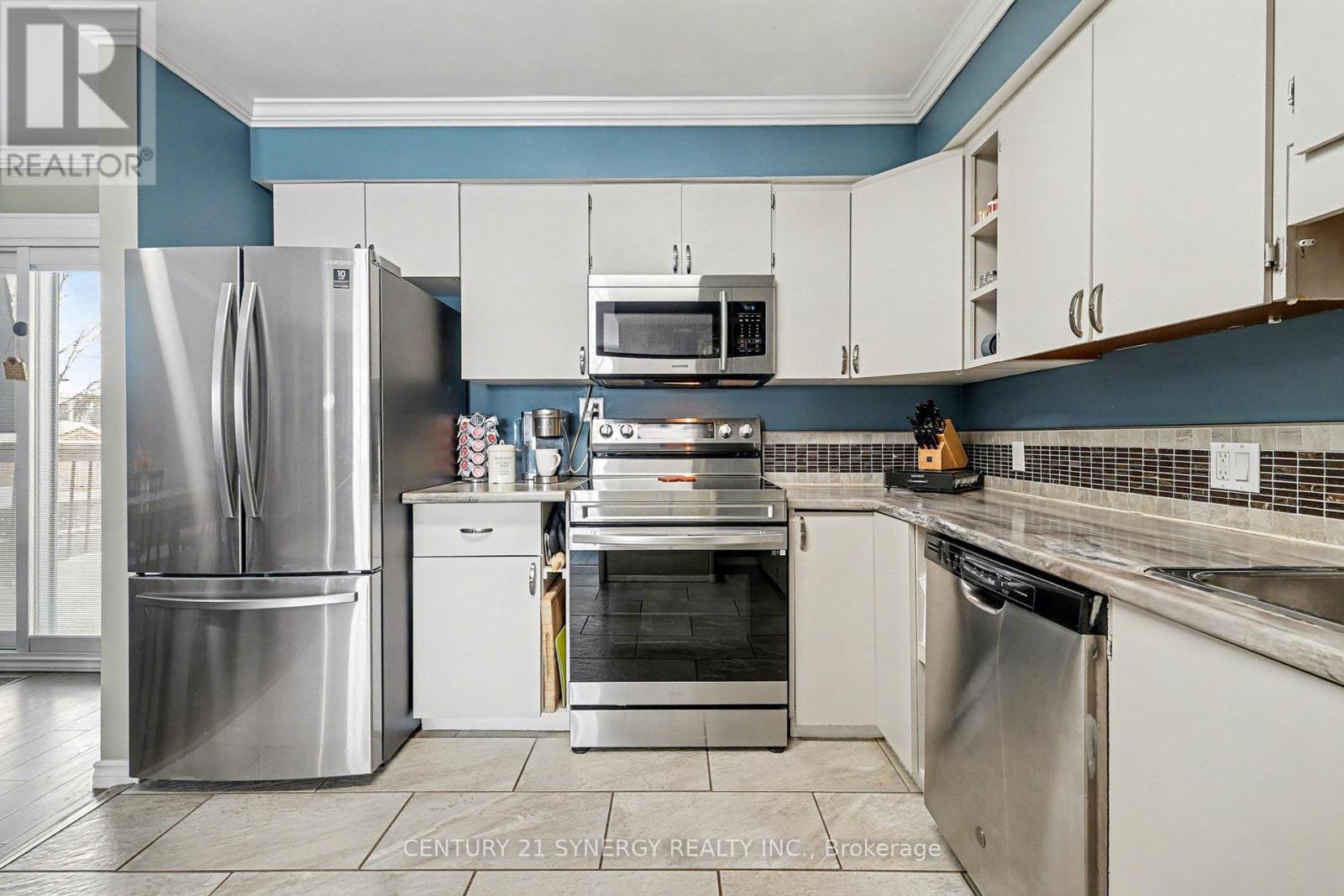 1350 Linden Crescent, Brockville, ON - Indoor Photo Showing Kitchen