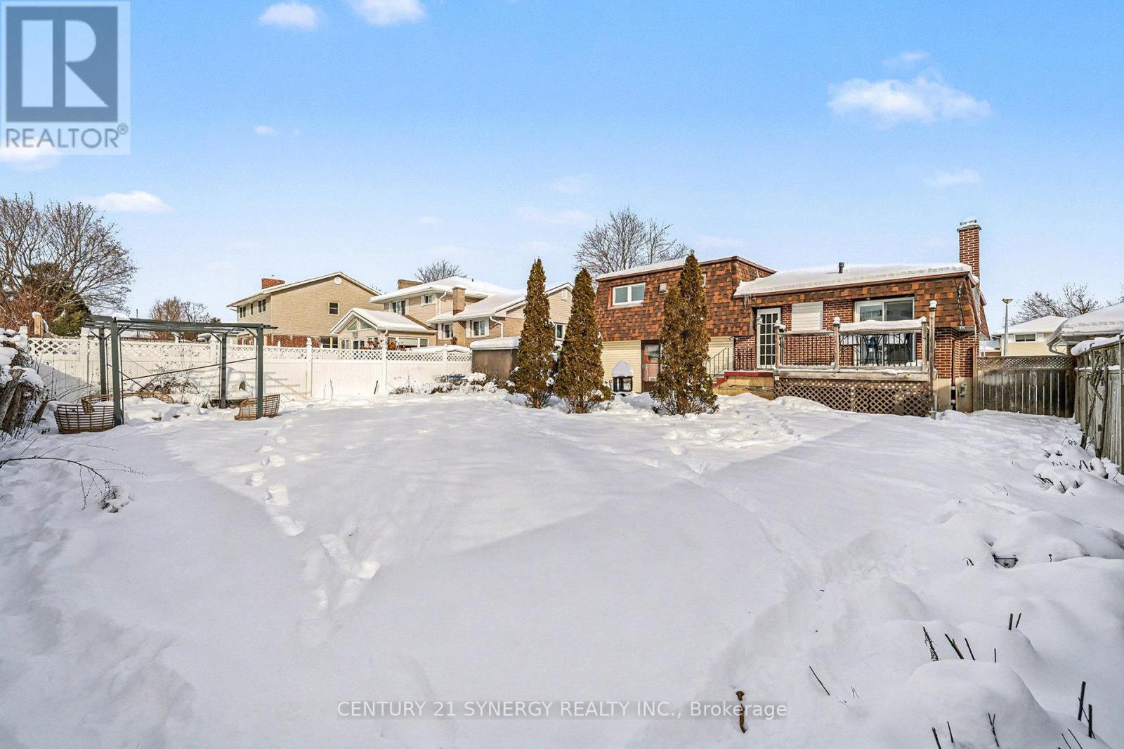 Fully fenced backyard - 1350 Linden Crescent, Brockville, ON - Outdoor
