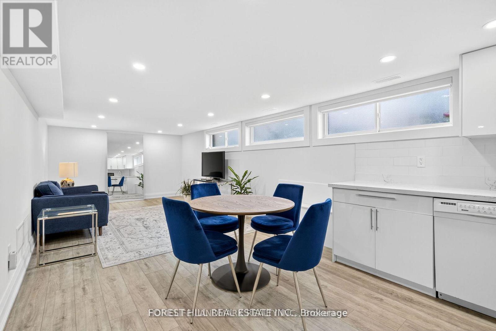 9 Tadcaster Place, Toronto, ON - Indoor