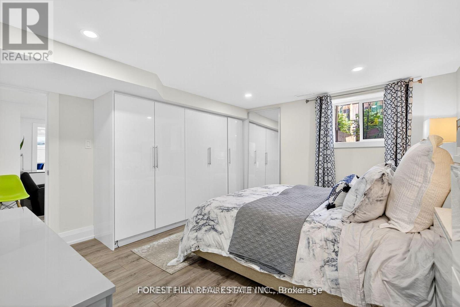 9 Tadcaster Place, Toronto, ON - Indoor Photo Showing Bedroom