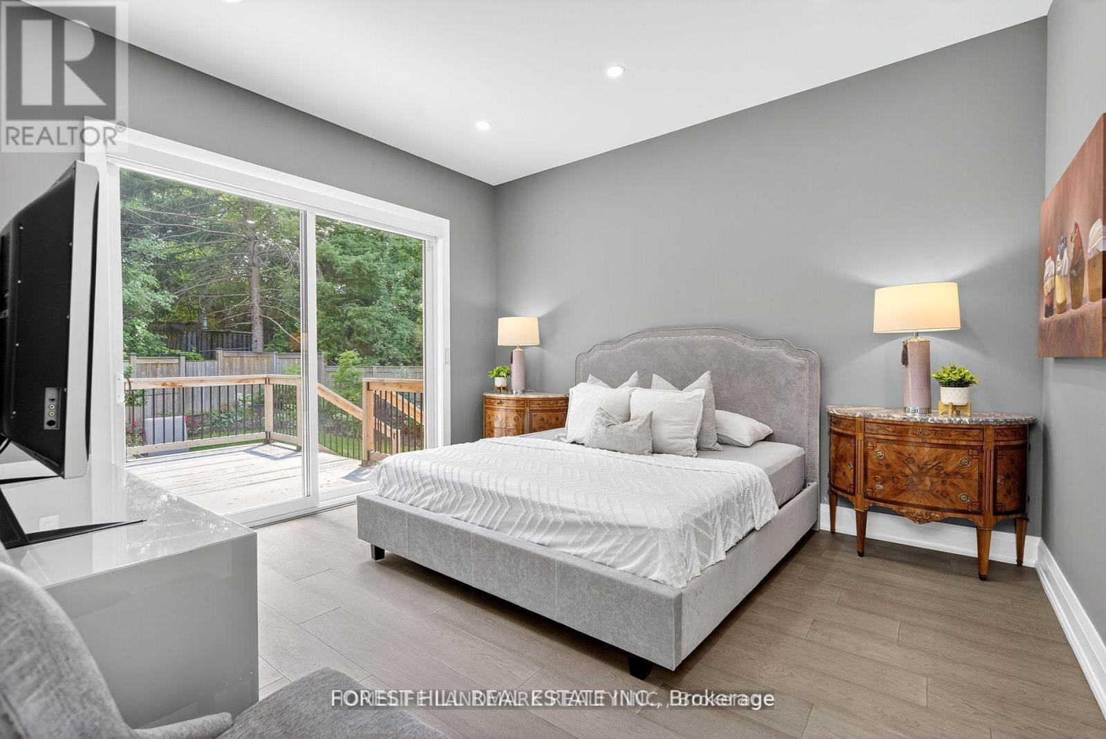 9 Tadcaster Place, Toronto, ON - Indoor Photo Showing Bedroom