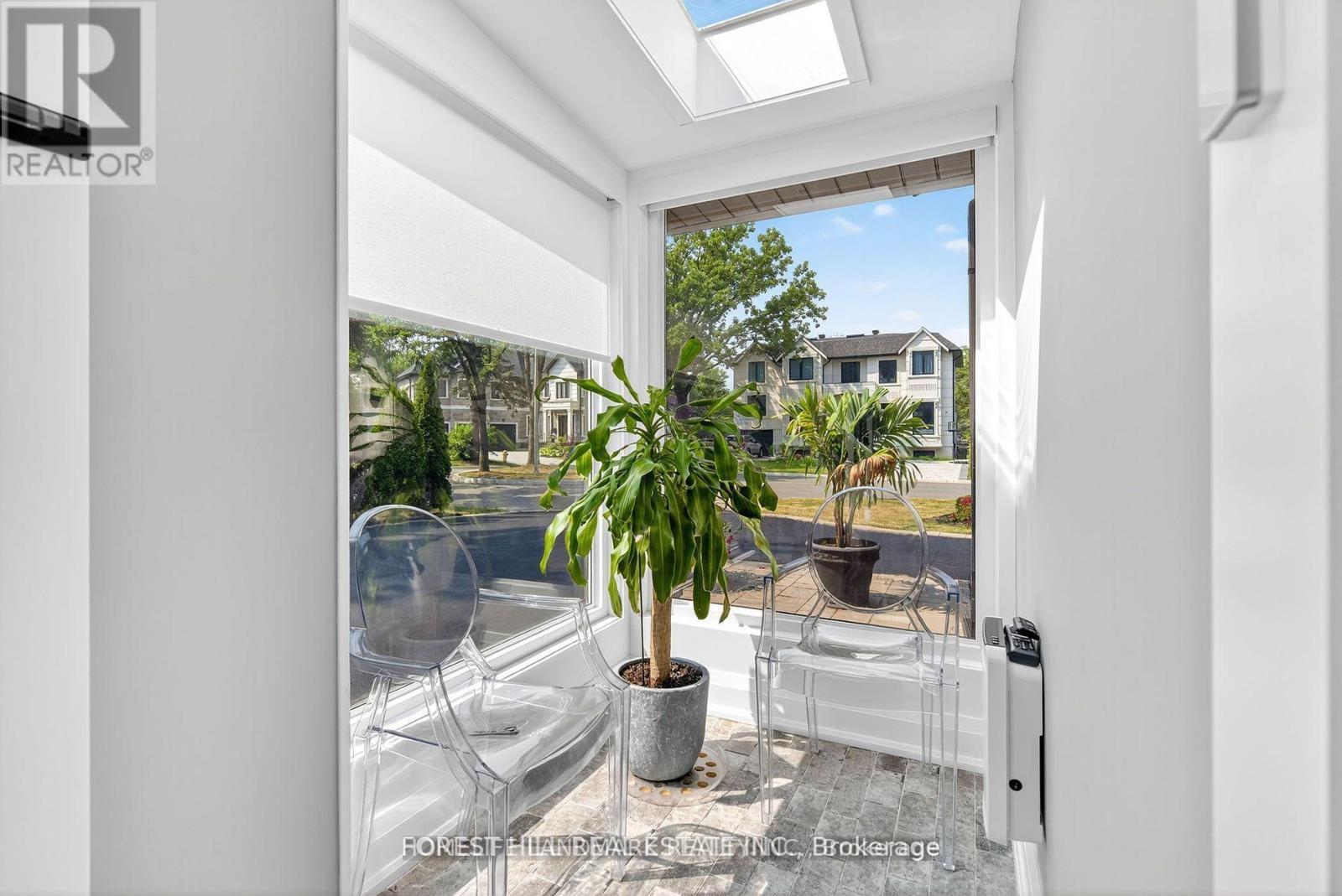 9 Tadcaster Place, Toronto, ON - Indoor Photo Showing Other Room