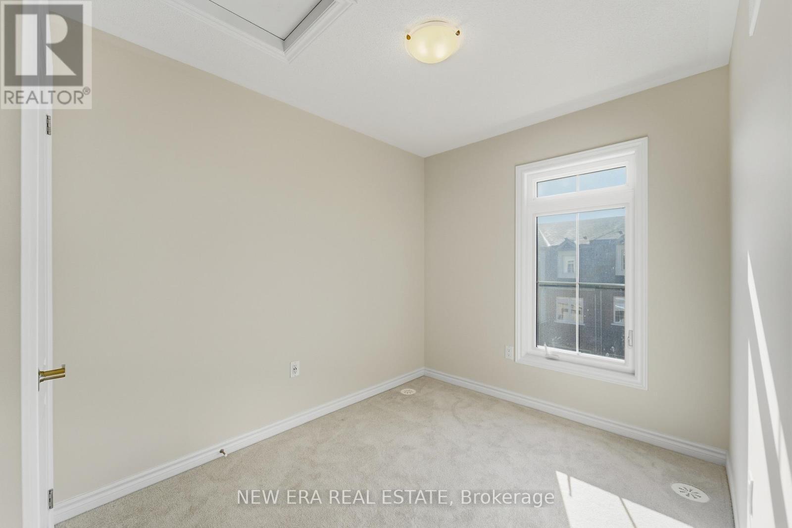 6 Malone Lane, Clarington, ON - Indoor Photo Showing Other Room