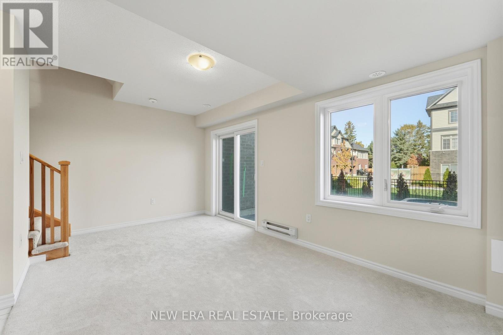 6 Malone Lane, Clarington, ON - Indoor Photo Showing Other Room