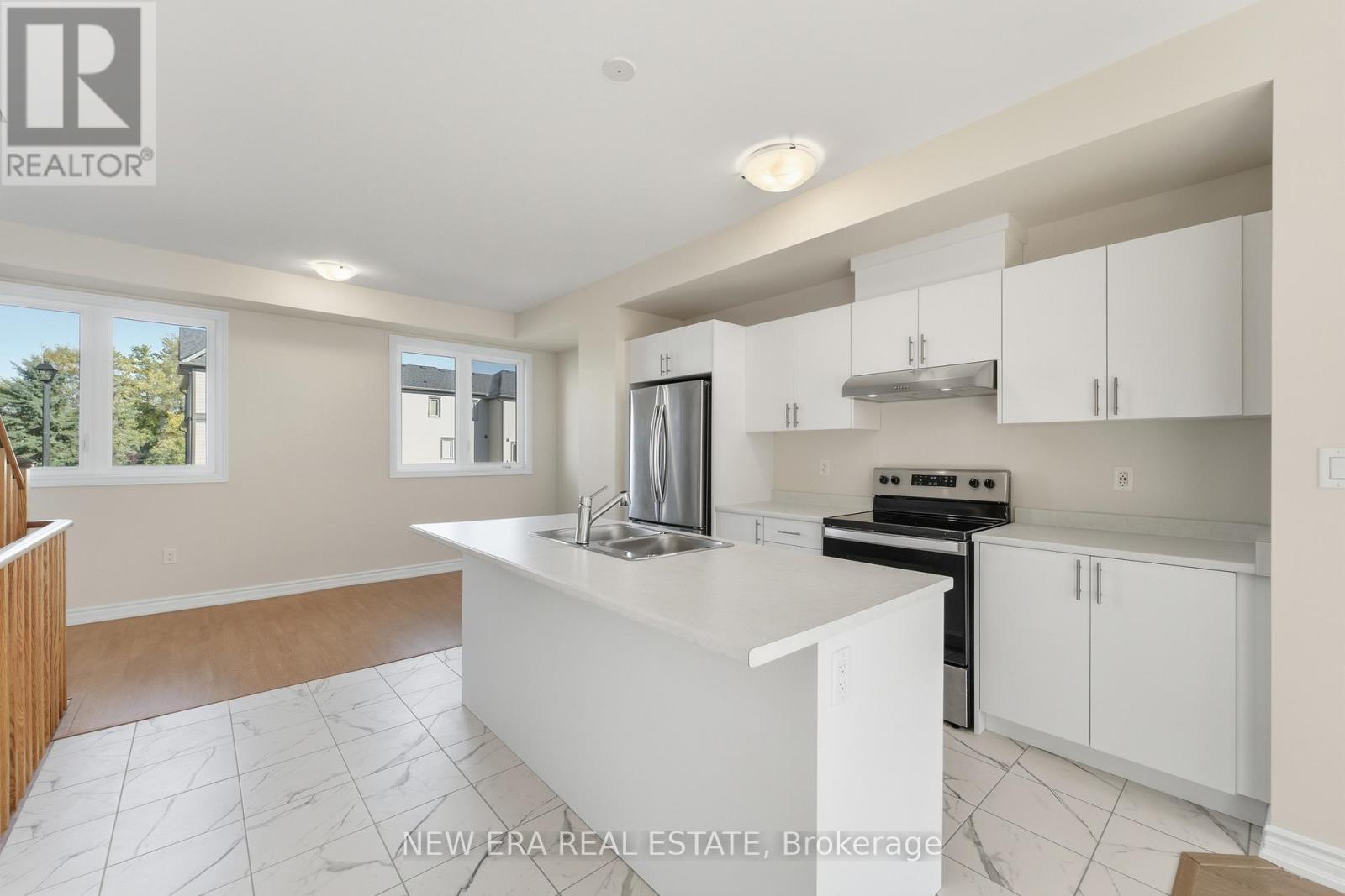 6 Malone Lane, Clarington, ON - Indoor Photo Showing Kitchen With Stainless Steel Kitchen With Double Sink