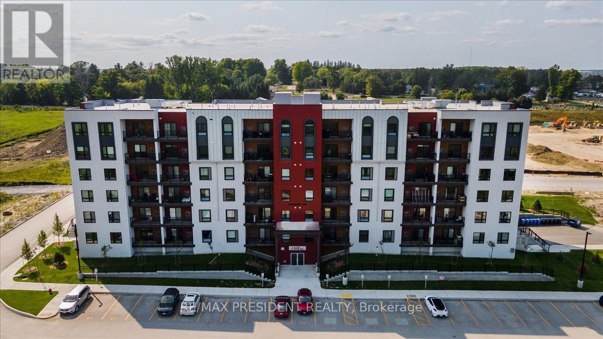 106 - 10 Culinary Lane, Barrie, ON - Outdoor With Facade