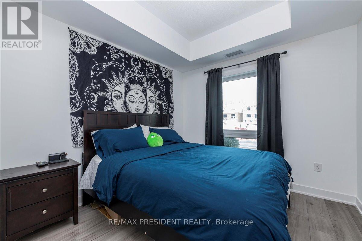 106 - 10 Culinary Lane, Barrie, ON - Indoor Photo Showing Bedroom