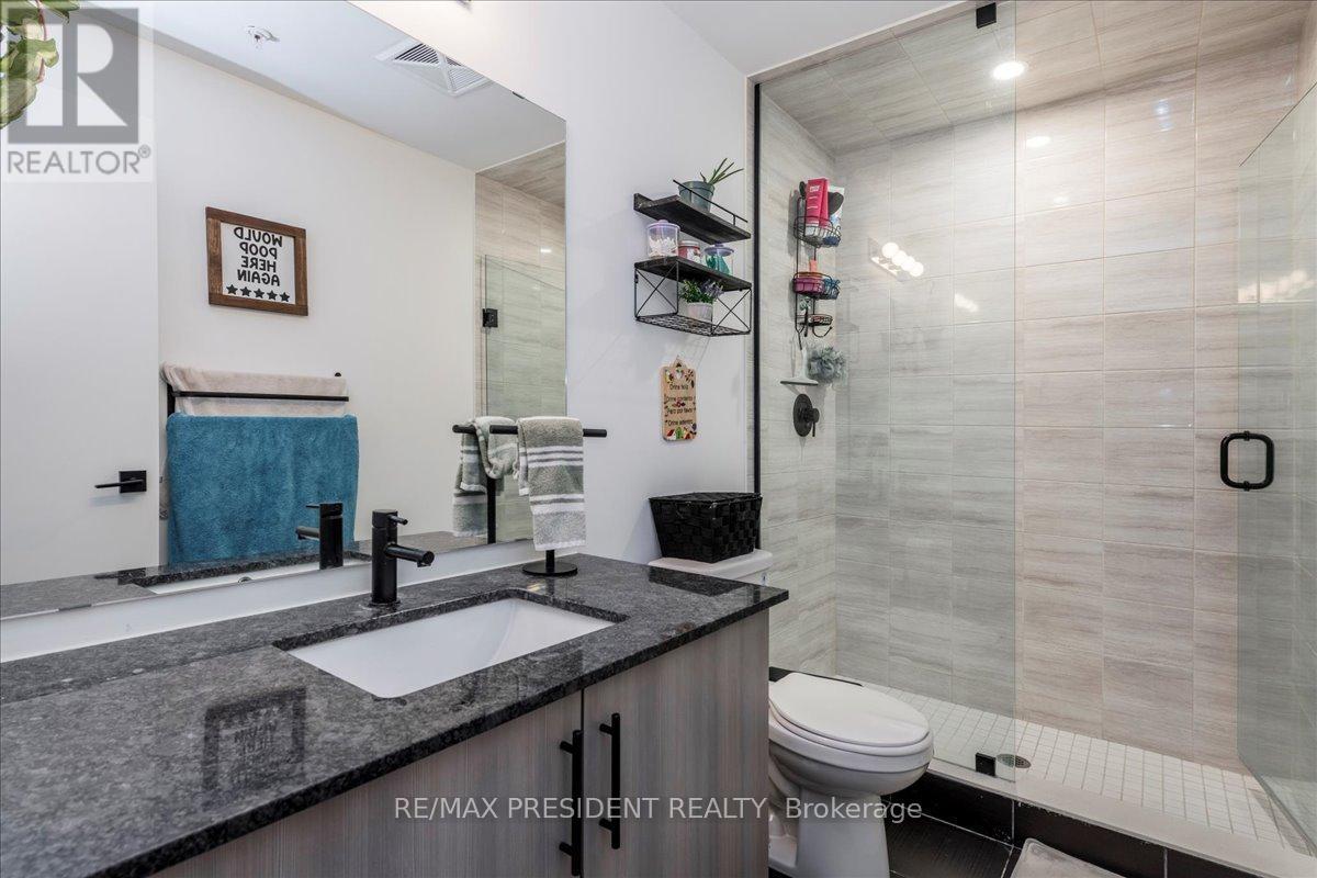 106 - 10 Culinary Lane, Barrie, ON - Indoor Photo Showing Bathroom