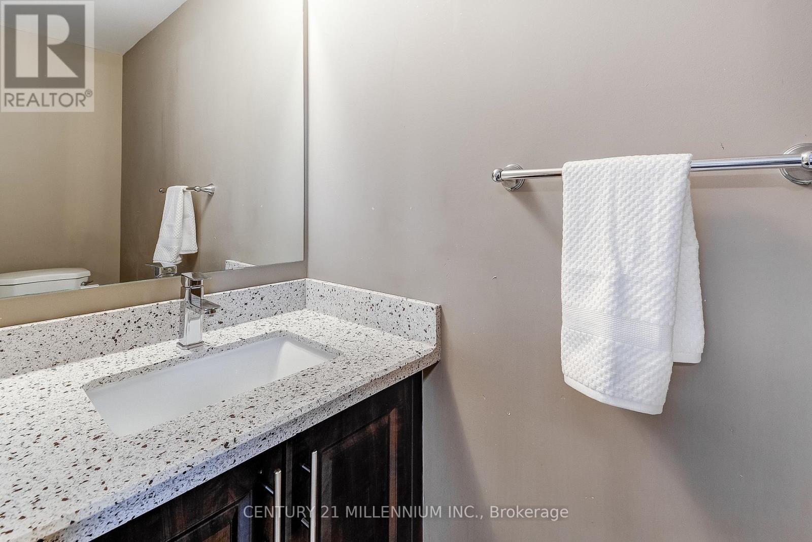 10 Evesham Crescent, Brampton, ON - Indoor Photo Showing Bathroom