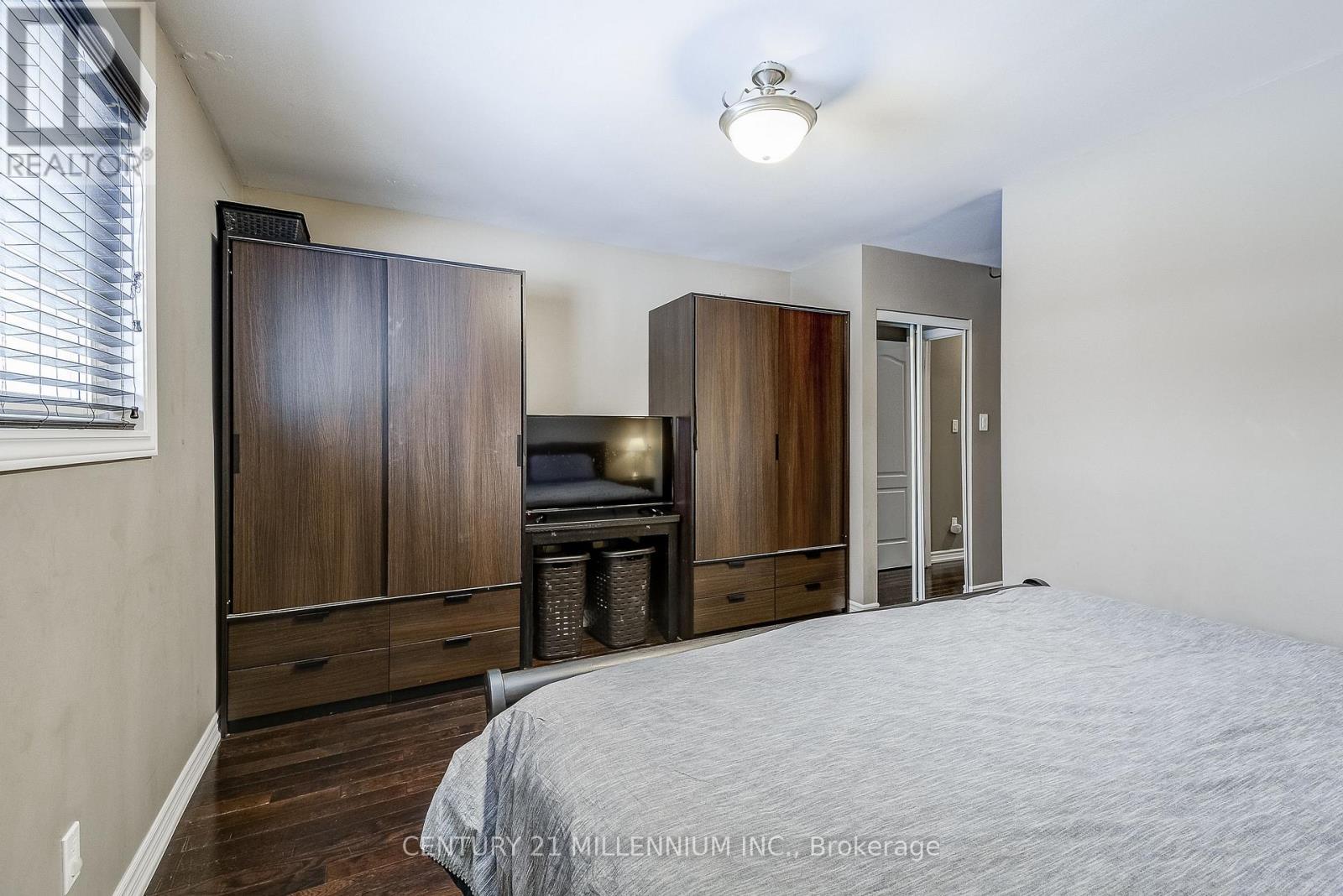 10 Evesham Crescent, Brampton, ON - Indoor Photo Showing Bedroom