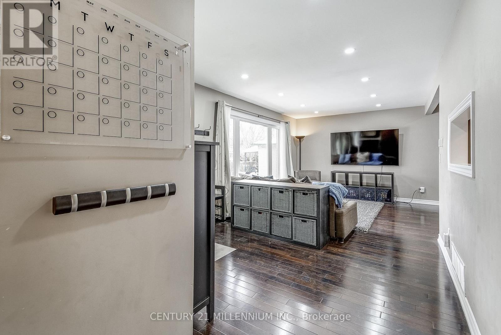 10 Evesham Crescent, Brampton, ON - Indoor