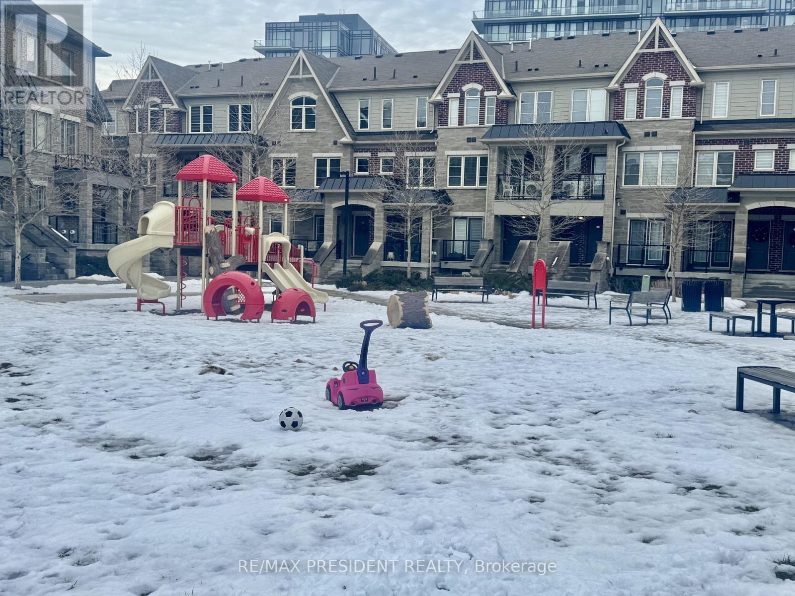 174 - 200 Veterans Drive, Brampton, ON - Outdoor With Balcony