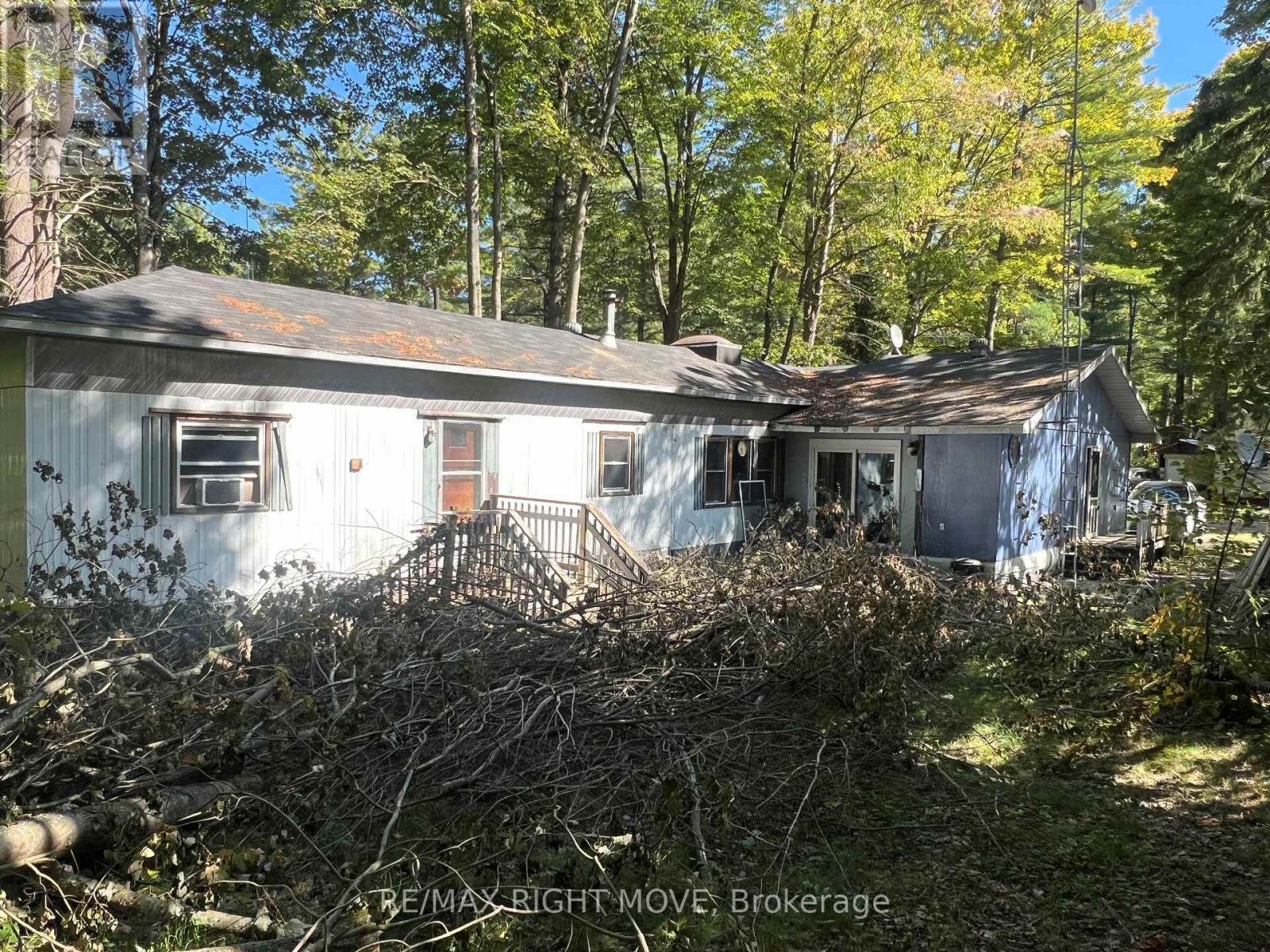 1052 4 Seasons Road, Gravenhurst, ON - Outdoor